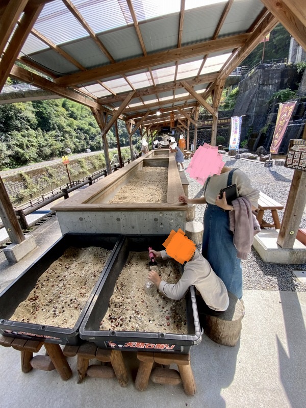 美川ムーバレー天然石堀り体験